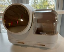 White Beauty Organizer With